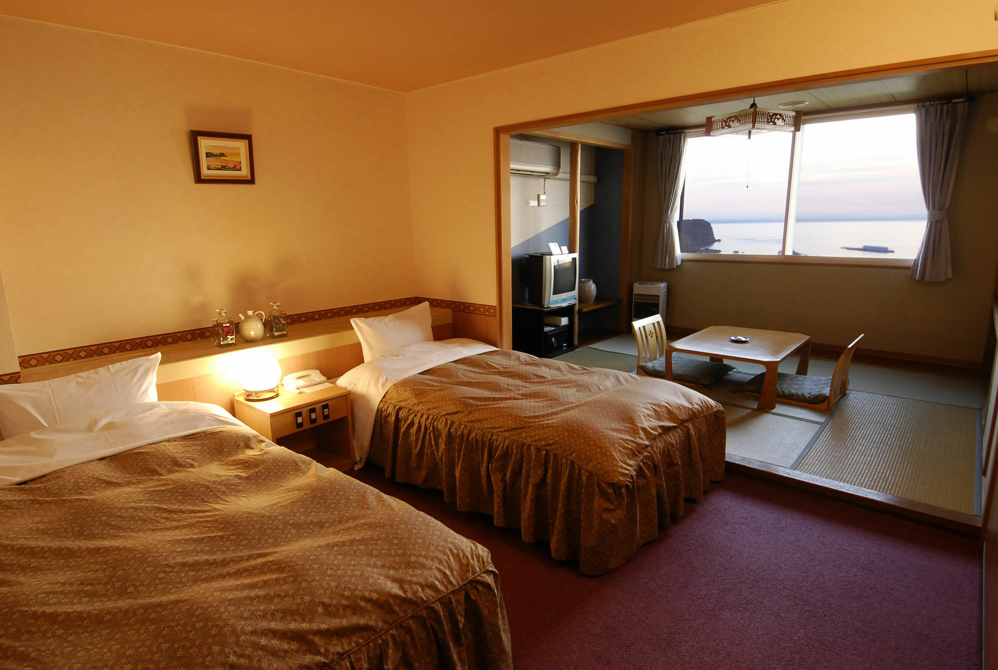 Shiretoko Yuhi No Ataruie Onsen Hostel Shari Exterior photo